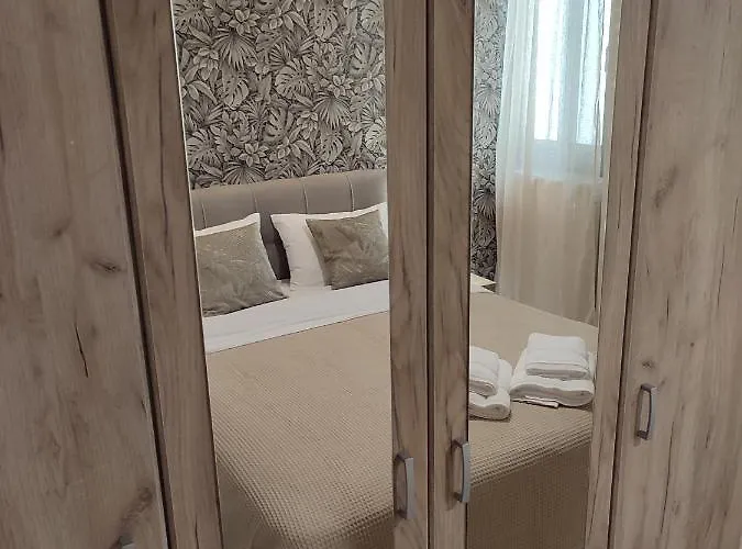 Villanova - Emerald *